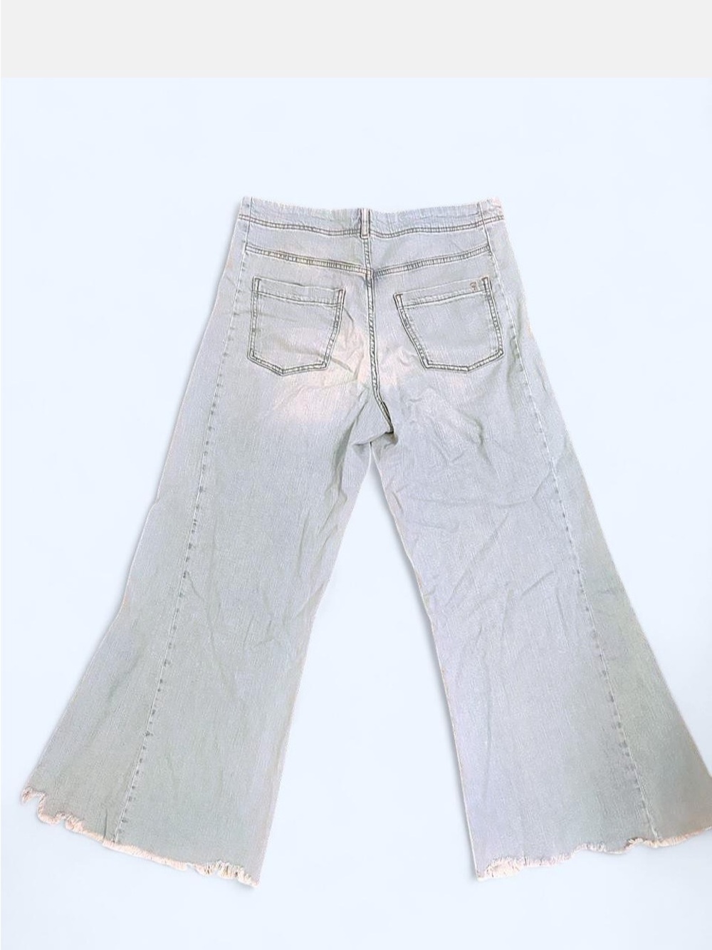 Pilcro “Adi” Jeans. Light Wash. Top Rated Jeans. 100% Regenerative Cotton in UEC - Picture 3 of 8